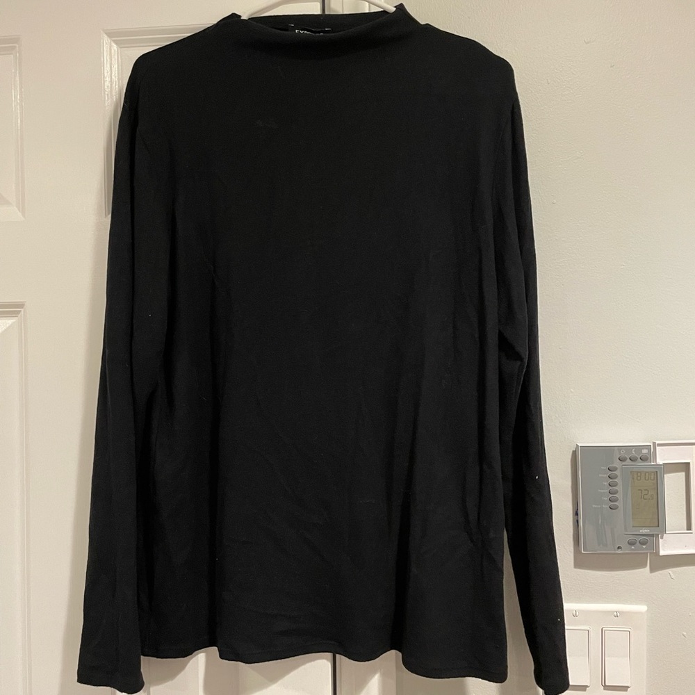 Mock neck thin sweater